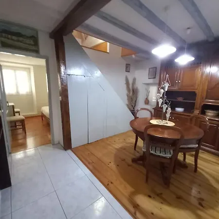 Casa Do Paco Com Jardim Privado - Centro De Terras De Bouro, Geres Σπίτι διακοπών *